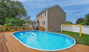 105 Amy Dr, Cranston, RI 02921