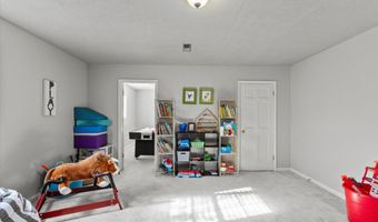 217 Collier Dr, Albertville, AL 35951