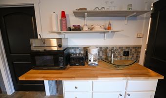 170 Th St, Albia, IA 52531