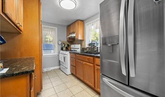 394 Long St, Amherst, OH 44001