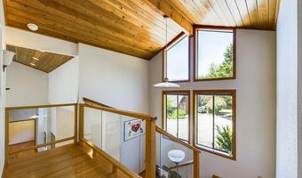 3122 St Louis Rd, Arcata, CA 95521