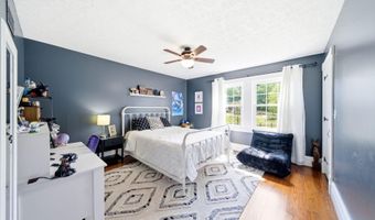2400 Anchor Way, Anchorage, KY 40223