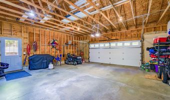 290 Castle Island Rd, Belgrade, ME 04917