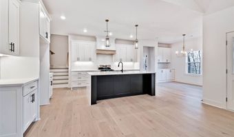 6 Kintyre Pl, Bella Vista, AR 72715