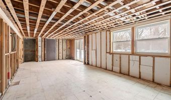 2010 11th Ave NE, Austin, MN 55912