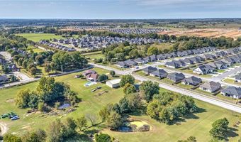 3601 N Rainbow Farm Rd, Bentonville, AR 72713