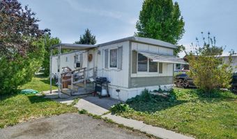 211 Circle Inn Dr, Chubbuck, ID 83202