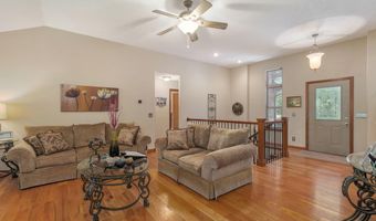 19402 Lawrence 2078, Ash Grove, MO 65604
