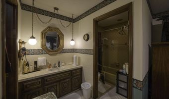 1625 Jay Ct, Aurora, MO 65605