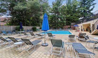 3217 SUTTON Pl NW A, Washington, DC 20016