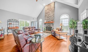 8 Hemingway Dr, Alexandria Twp., NJ 08848