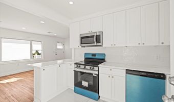 1 Atna Dr, Amityville, NY 11701