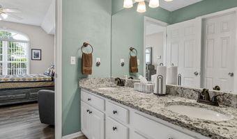 121 Lewis Burnett Dr, Boiling Springs, SC 29316