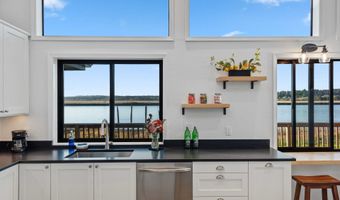 57555 PARKERSBURG Rd, Bandon, OR 97411