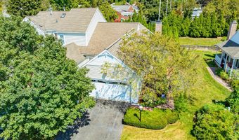 5 Kensington Pl, Albany, NY 12209