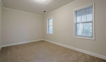 1949 Sterling Oaks Cir NE 13, Atlanta, GA 30319