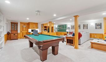 5 Myrtle Dr, Acton, MA 01720