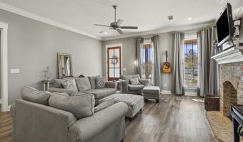 806 Long Leaf Cir, Brandon, MS 39042