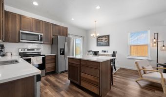 1295 Mary Ave, Benton City, WA 99320