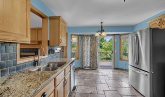 4566 Westlake Ct, Bel Aire, KS 67220