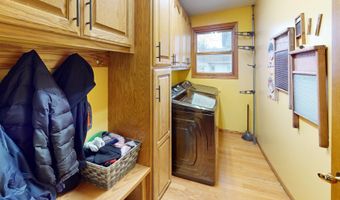 918 S 1st St, Albion, NE 68620