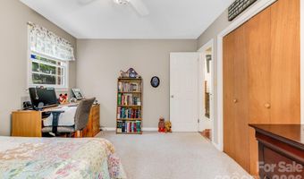 95 Pensacola Ave, Arden, NC 28704