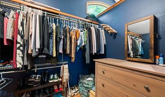 107 Hilltop Dr, Amherst, OH 44001