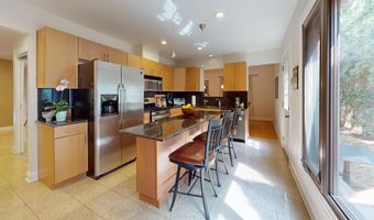 3229 N Volz Dr E, Arlington Heights, IL 60004