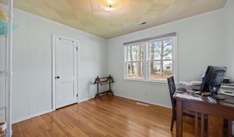 225 N 6th St, Aurora, NC 27806