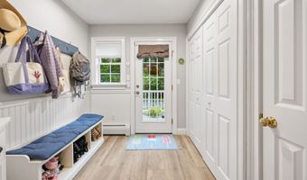 106 Stonecroft Ln, Coventry, CT 06238