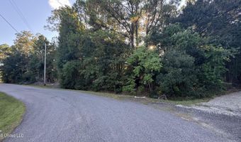9079 Iris St, Bay St. Louis, MS 39520