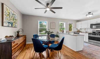 7220 Mackenzie Rd, Affton, MO 63123