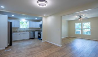 215 Sunset Dr, Athens, TN 37303
