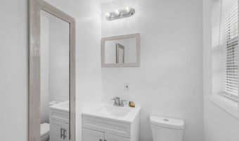 14137 Dundeewood Rd, Biloxi, MS 39532