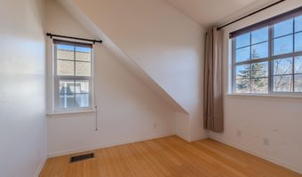 246 9th St Aly, Ashland, OR 97520