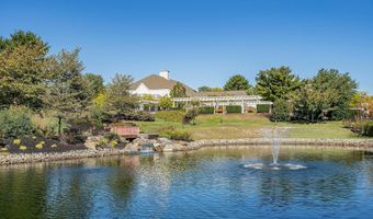 16 Greenways Ln, Lakewood, NJ 08701