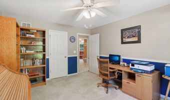 305 BUCKINGHAM Dr, Algonquin, IL 60102