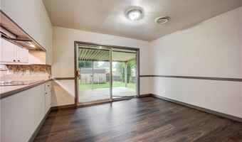 112 Oak St, Arkoma, OK 74901
