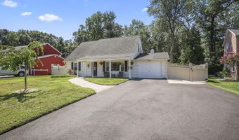 47 Overlea Ln, Aberdeen, NJ 07747