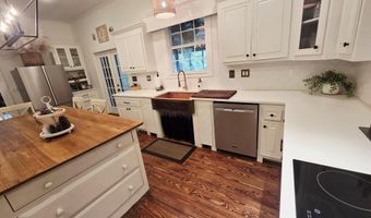 1366 Old Golf Course Rd, Batesburg, SC 29006