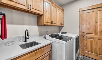 19551 Painted Ridge Loop, Bend, OR 97702