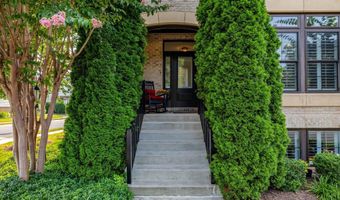20405 SAVIN HILL Dr, Ashburn, VA 20147