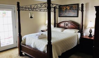 10 CARAVEL Ct, Atlantic City, NJ 08401