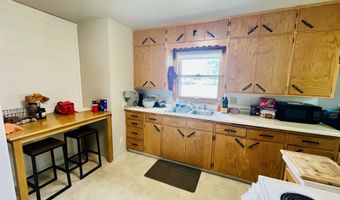 224 S Jackson St, Aberdeen, SD 57401