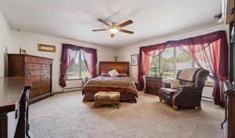 2213 SUNRISE Dr, Appleton, WI 54914