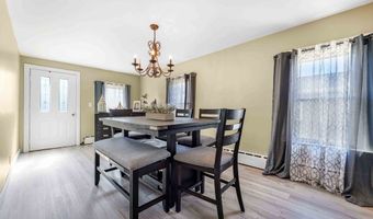 23 Bardsley St, Acushnet, MA 02743