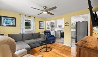 578 Woonasquatucket Ave, North Providence, RI 02911