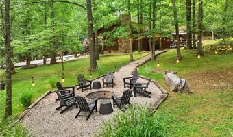 3250 N Shamrock Ln, Birdseye, IN 47513