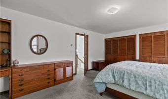 17 Basswood Dr, Bristol, RI 02809