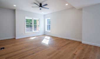 109 Vail Rd, Barnstead, NH 03225